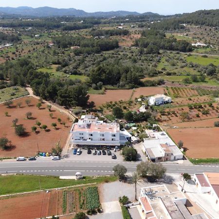 Hotel Ses Arcades Sant Joan De Labritja Exterior foto
